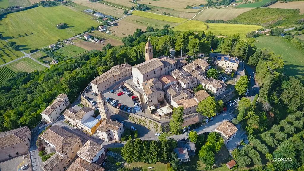 Albergo Diffuso Borgo Montemaggiore Montemaggiore al Metauro Kültér fotó